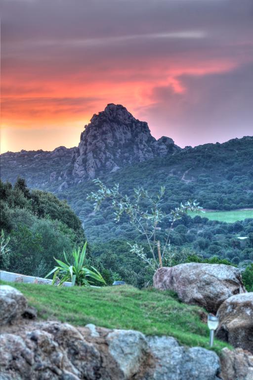 Green Park Country lodge Olbia Buitenkant foto